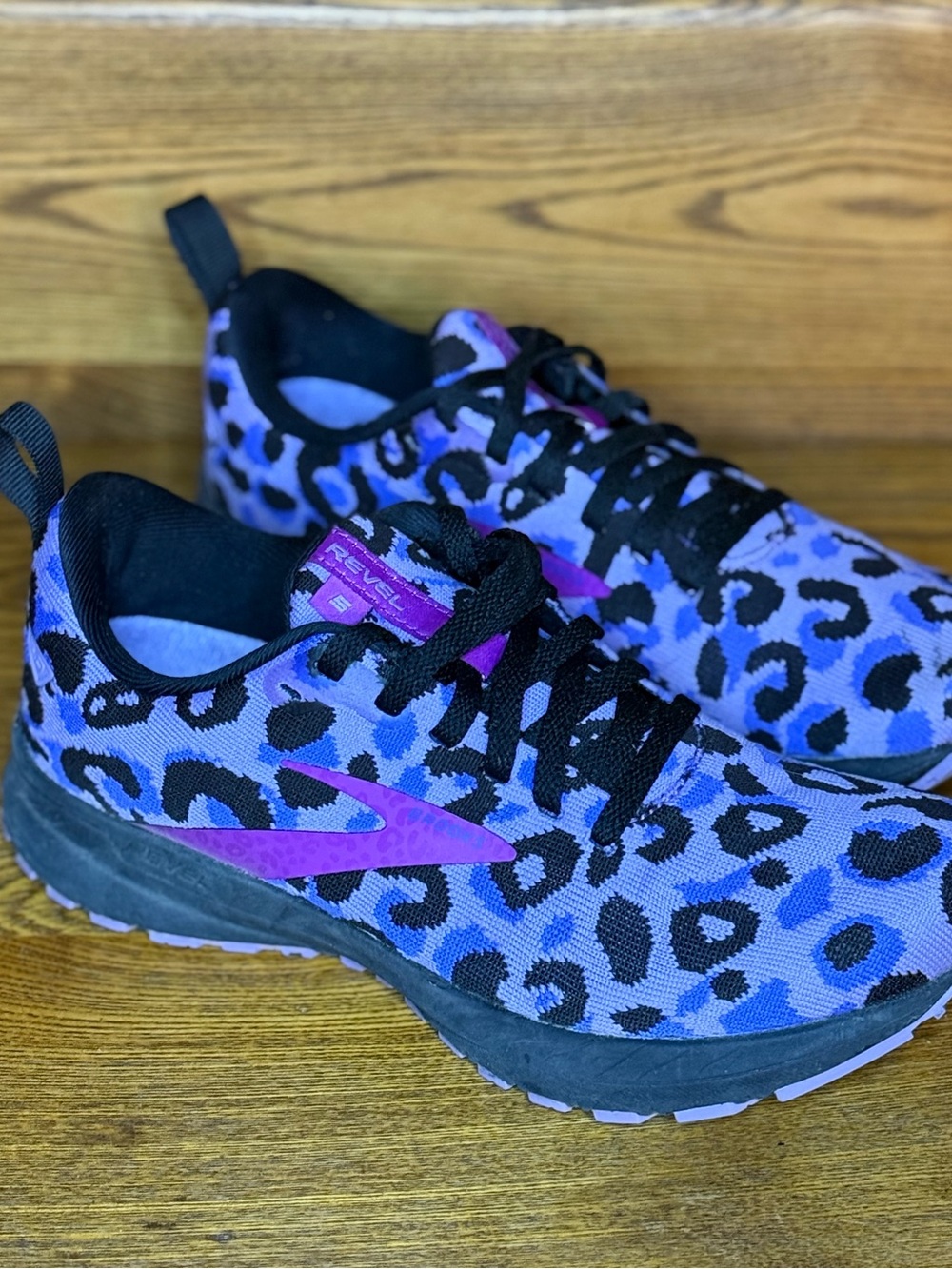 Brooks Revel 5  Running Shoes in Purple and Black Leopard Print Size 6B